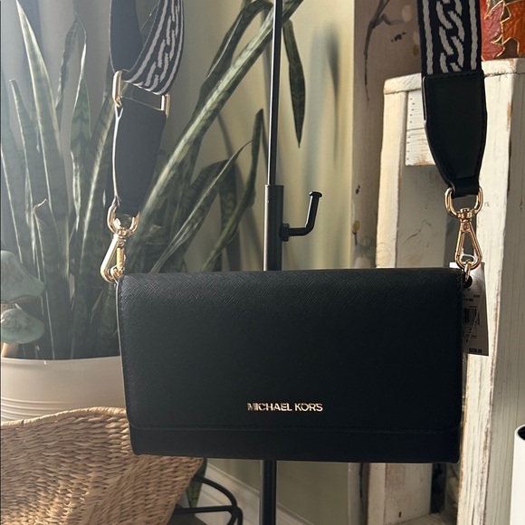 Michael Kors Jet Set Black Crossbody Bag with Gold Accents - Picture 1 of 7